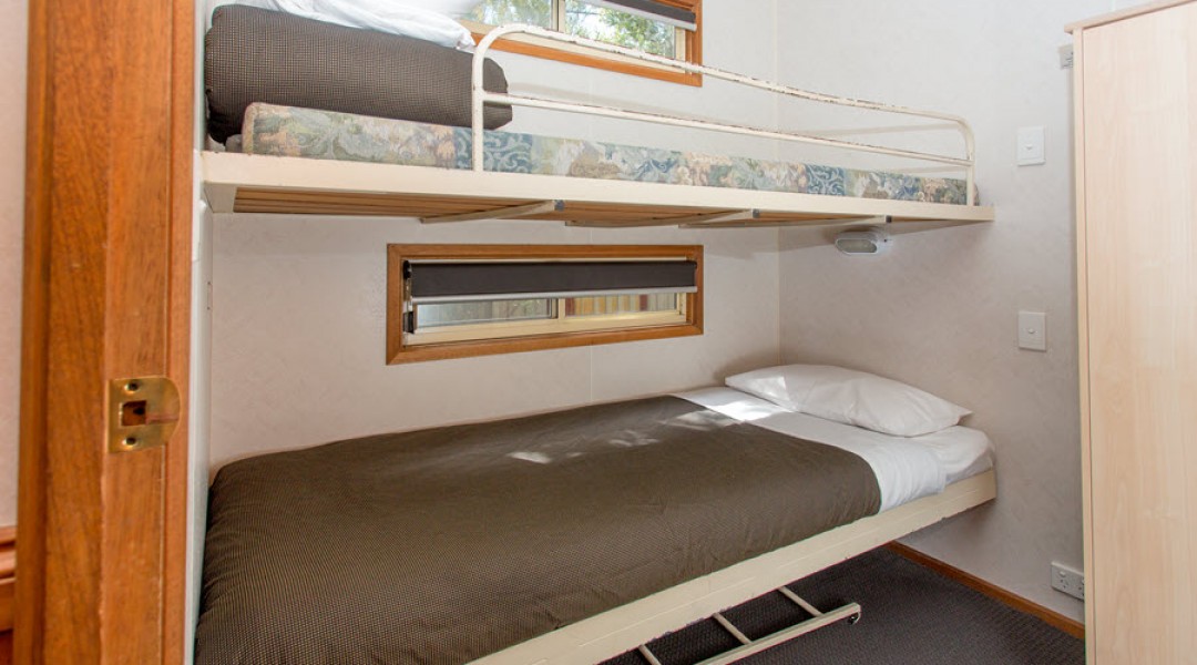BIG4 Melbourne Accommodation Three Bedroom Villa 7 berth 900px 10