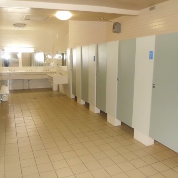 Ladies Bathroom at Melbourne BIG4